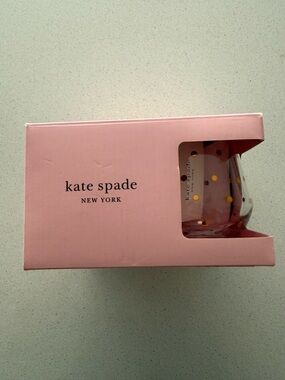 kate spade New York wine glass with Gold Dots